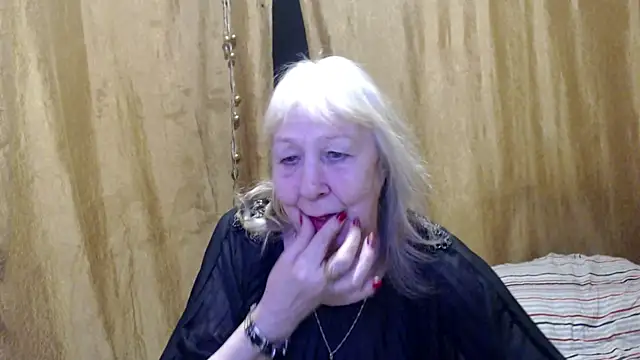 Snapshot of _Estelitta_5 chatting on 26, 2, 2025 Estelitta 5 online show from 26, 2, 2025