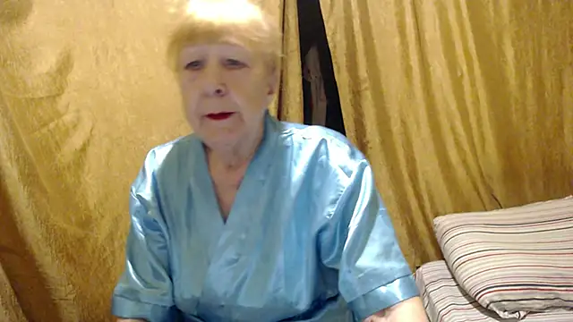 Snapshot of _Estelitta_5 chatting on 11, 10, 2025 Estelitta 5 online show from 11, 10, 2025