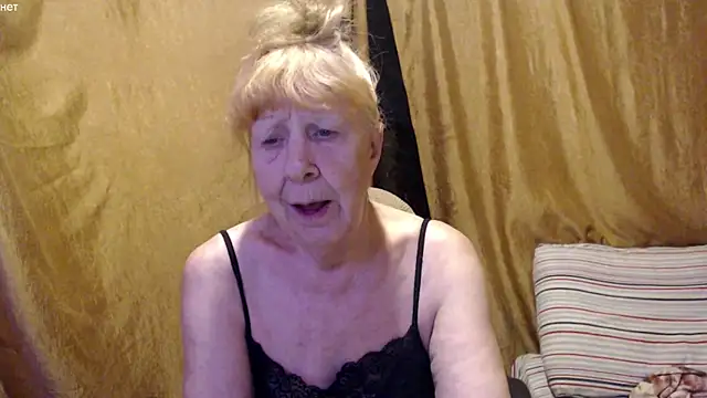 Snapshot of _Estelitta_5 chatting on 15, 10, 2025 Estelitta 5 online show from 15, 10, 2025