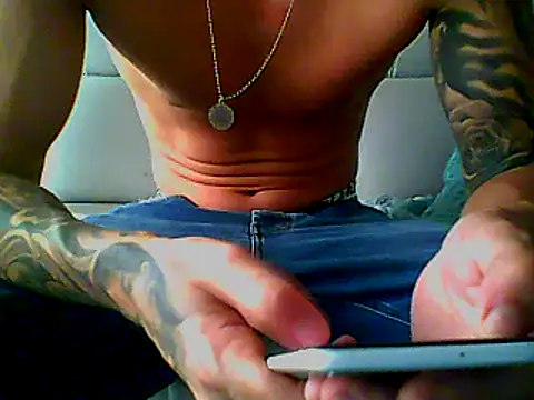 Skater29xx2 online show from 3, 3, 2025