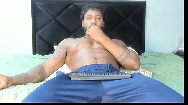 Snapshot of Dancelwashington chatting on 16, 1, 2026 Dancelwashington online show from 16, 1, 2026