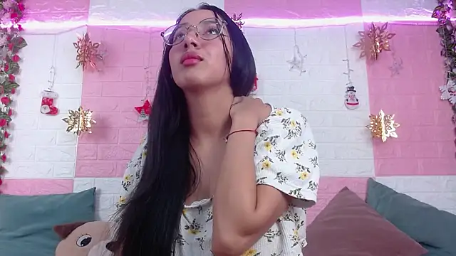 AnyaFloyd69 online show from 8, 12, 2024