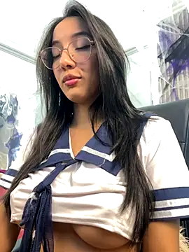 AnyaFloyd69 online show from 5, 11, 2025