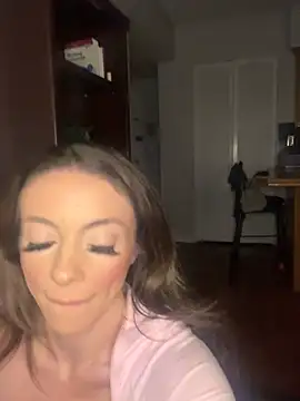 Snapshot of greedybratt chatting on 11, 2, 2026 greedybratt online show from 11, 2, 2026