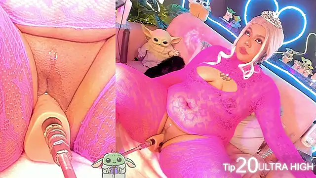 shayna manson  online show from 19, 9, 2025