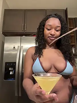 symone4u online show from 8, 2, 2025