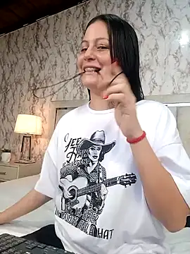 Snapshot of Arii_Vga chatting on 15, 12, 2024 Arii Vga online show from 15, 12, 2024