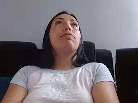 Laura martin  online show from 24, 2, 2025