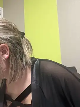 Snapshot of marinella07 chatting on 7, 1, 2025 marinella07 online show from 7, 1, 2025