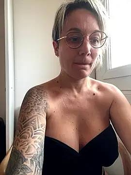 Snapshot of marinella07 chatting on 8, 1, 2026 marinella07 online show from 8, 1, 2026