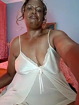 Snapshot of TALLNSEXY48 chatting on 25, 2, 2025 TALLNSEXY48 online show from 25, 2, 2025