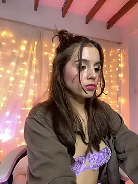 Snapshot of Juanelopez1 chatting on 7, 11, 2025 Juanelopez1 online show from 7, 11, 2025