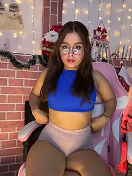 Snapshot of Juanelopez1 chatting on 4, 12, 2025 Juanelopez1 online show from 4, 12, 2025