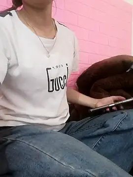 Snapshot of -Almira- chatting on 24, 9, 2025 -Almira- online show from 24, 9, 2025