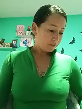 emilypoppy3 online show from 13, 12, 2024