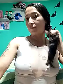 emilypoppy3 online show from 10, 1, 2025