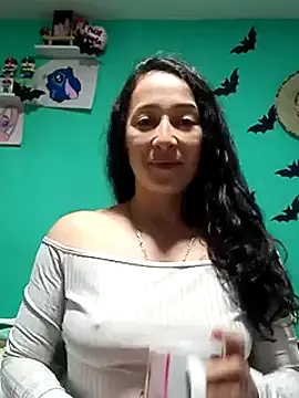 emilypoppy3 online show from 6, 2, 2025