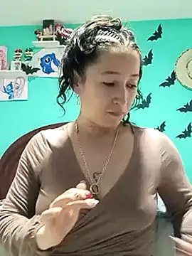 emilypoppy3 online show from 1, 3, 2025