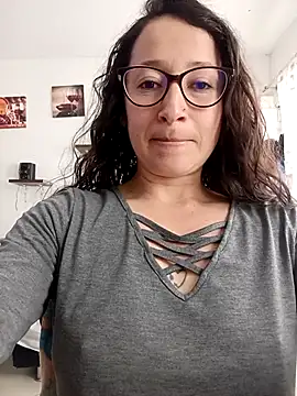 emilypoppy3 online show from 28, 2, 2026