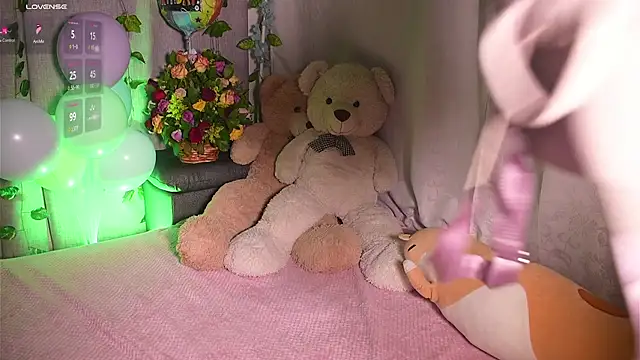 IsabellaFerreiraa online show from 28, 1, 2025