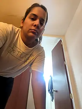 Snapshot of DeboraEvans chatting on 29, 10, 2025 DeboraEvans online show from 29, 10, 2025