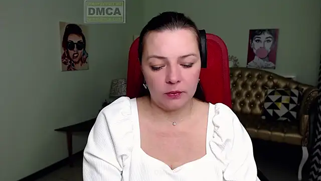 Snapshot of Lily_flower7 chatting on 4, 12, 2024 Lily flower7 online show from 4, 12, 2024