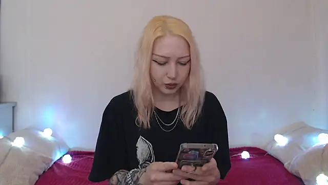 Snapshot of Emily_hardcore chatting on 26, 6, 2026 Emily hardcore online show from 26, 6, 2026