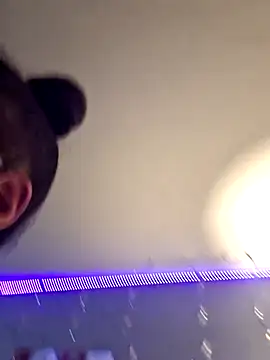 samone9 online show from 23, 2, 2025