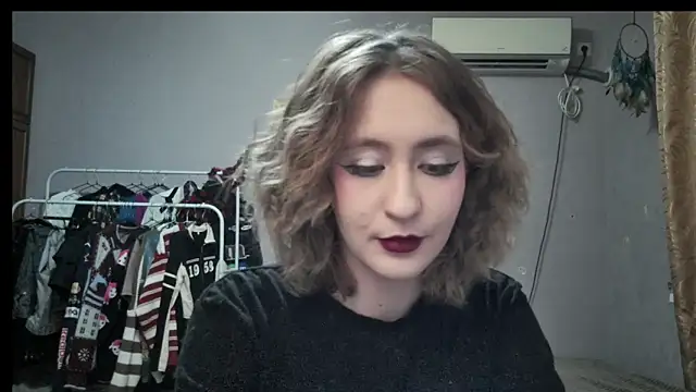 Snapshot of JoannaTompson chatting on 15, 12, 2024 JoannaTompson online show from 15, 12, 2024