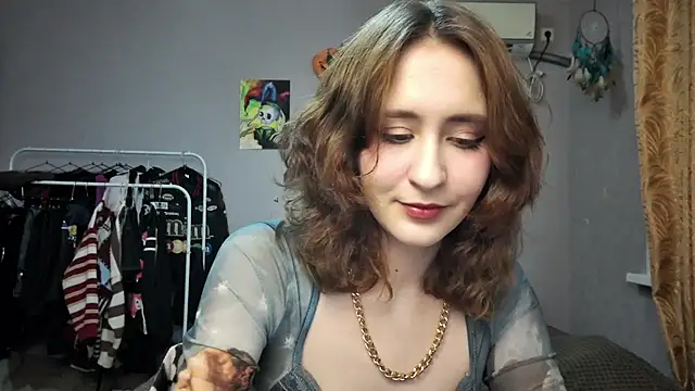 Snapshot of JoannaTompson chatting on 8, 3, 2025 JoannaTompson online show from 8, 3, 2025