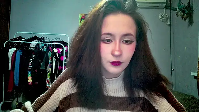 JoannaTompson online show from 4, 10, 2025