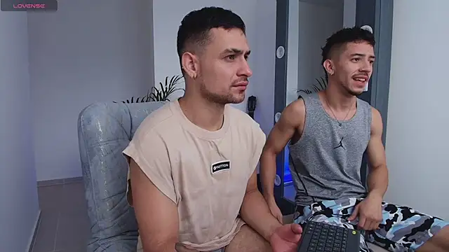 Aron-santoro online show from 29, 10, 2025