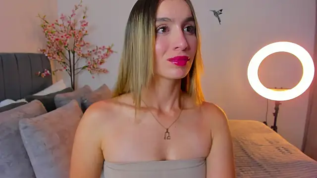 im sarah34 online show from 31, 12, 2024