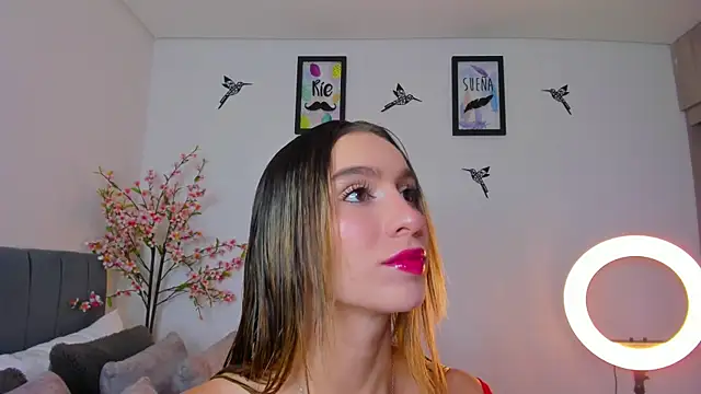 im sarah34 online show from 4, 1, 2025