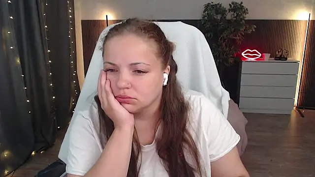 Snapshot of Crazyy_girl_ chatting on 7, 7, 2026 Crazyy girl online show from 7, 7, 2026