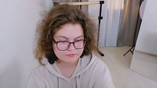 Snapshot of Sashy_Way chatting on 15, 9, 2025 Sashy Way online show from 15, 9, 2025