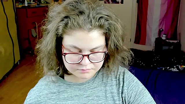 Snapshot of Sashy_Way chatting on 9, 10, 2025 Sashy Way online show from 9, 10, 2025