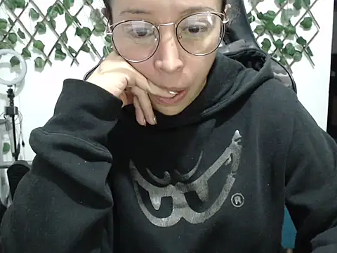 jeiana4u online show from 4, 5, 2026