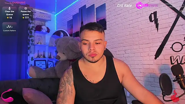 Snapshot of Naughty_Charly chatting on 22, 1, 2025 Naughty Charly online show from 22, 1, 2025