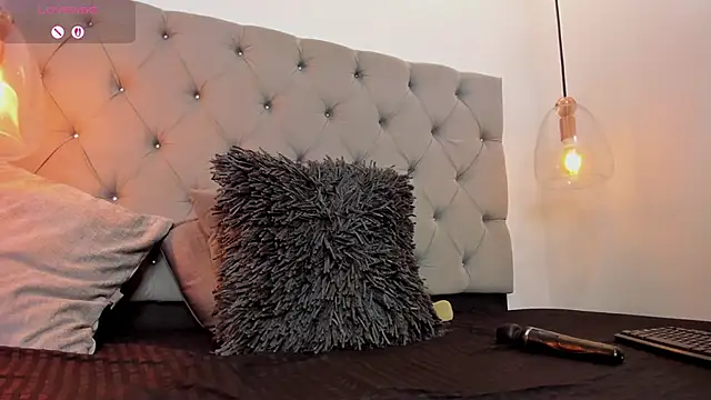 Snapshot of AnnPrices chatting on 21, 2, 2025 AnnPrices online show from 21, 2, 2025