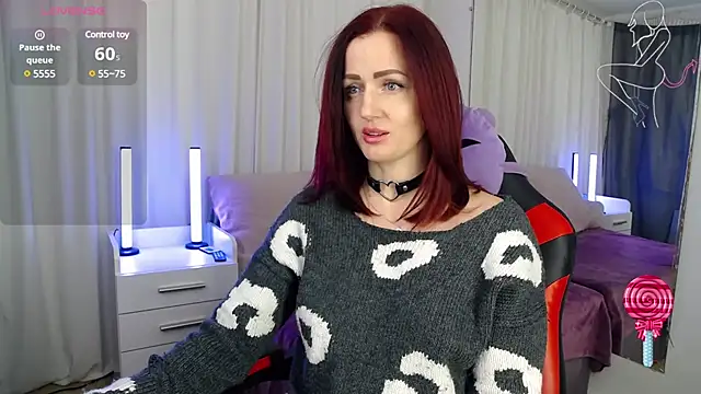 Snapshot of ElisaJane chatting on 14, 12, 2024 ElisaJane online show from 14, 12, 2024