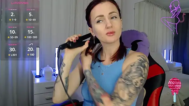 Snapshot of ElisaJane chatting on 10, 1, 2025 ElisaJane online show from 10, 1, 2025
