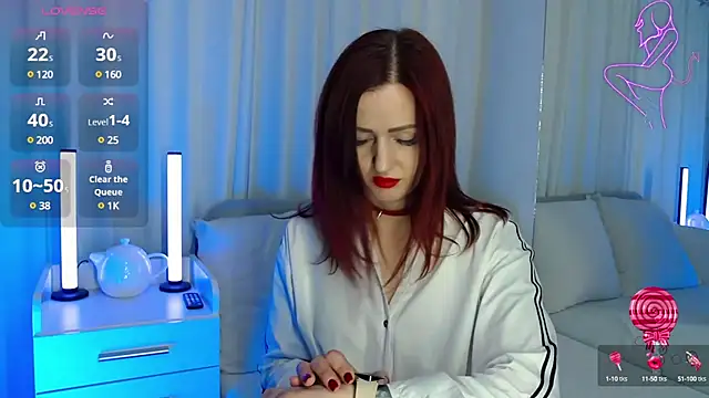 Snapshot of ElisaJane chatting on 28, 2, 2025 ElisaJane online show from 28, 2, 2025