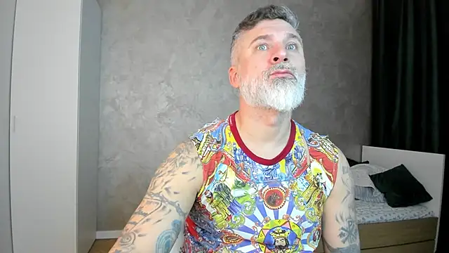 Snapshot of BlowMyXXL chatting on 9, 1, 2025 BlowMyXXL online show from 9, 1, 2025