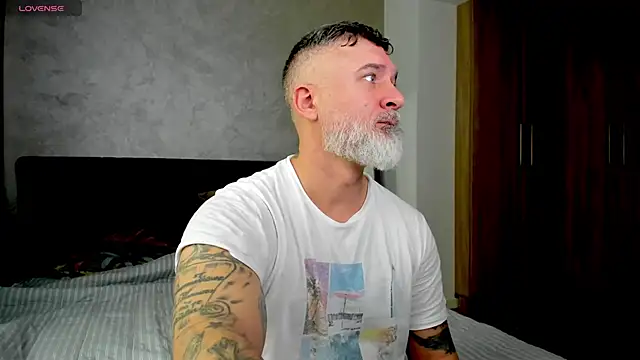 Snapshot of BlowMyXXL chatting on 31, 1, 2025 BlowMyXXL online show from 31, 1, 2025