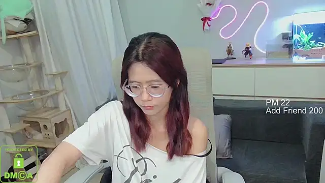 littlemiilk online show from 18, 5, 2026