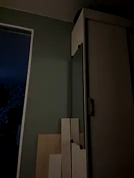 Snapshot of MerlinDave chatting on 23, 10, 2025 MerlinDave online show from 23, 10, 2025