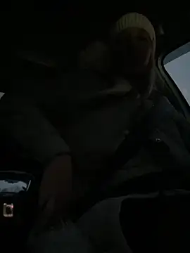 Snapshot of MerlinDave chatting on 19, 11, 2025 MerlinDave online show from 19, 11, 2025