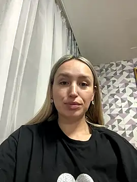 Snapshot of MerlinDave chatting on 14, 12, 2025 MerlinDave online show from 14, 12, 2025