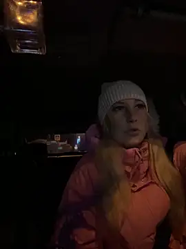 Snapshot of MerlinDave chatting on 16, 12, 2025 MerlinDave online show from 16, 12, 2025